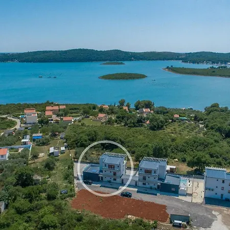Luna Villa Pomer